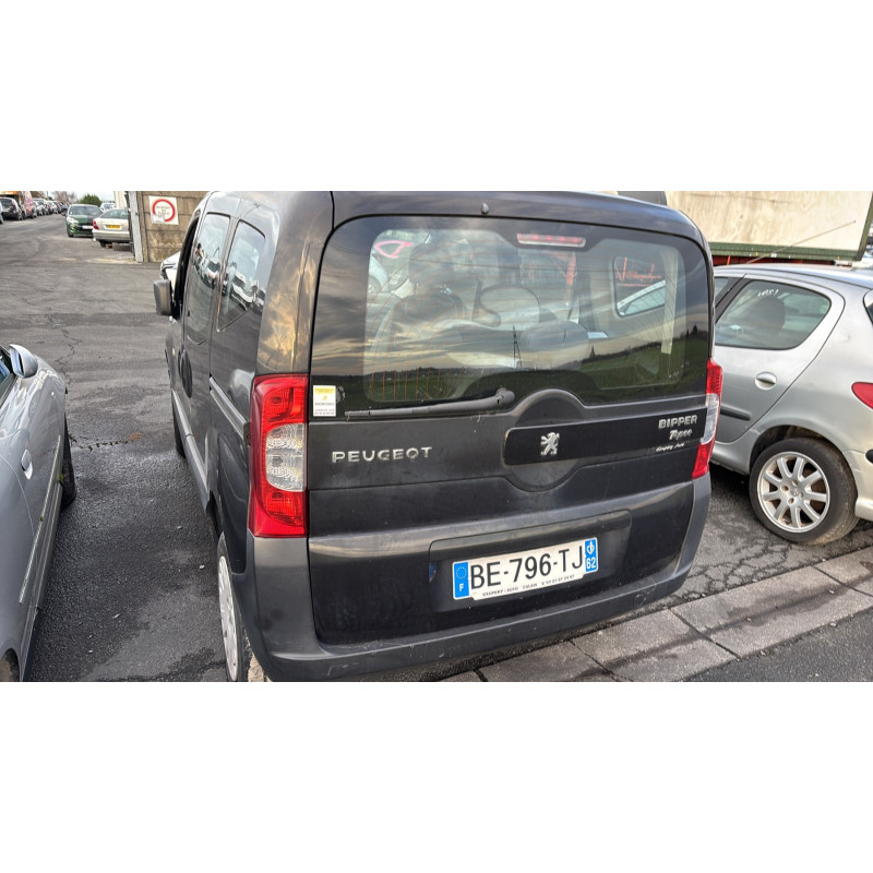 Verin de coffre PEUGEOT BIPPER Photo n°7