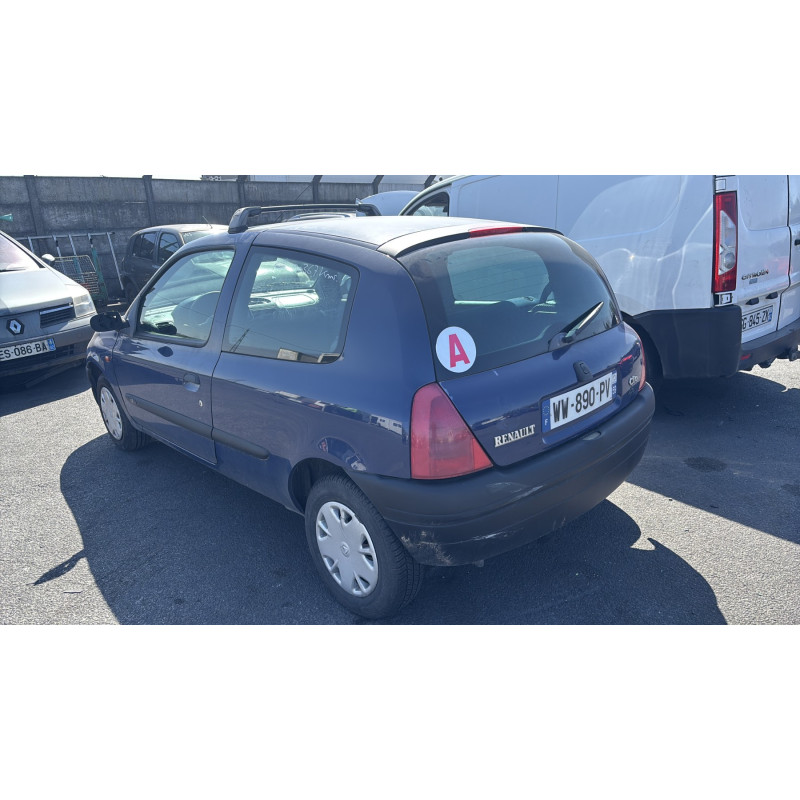 Pare choc avant RENAULT CLIO 2 Photo n°12