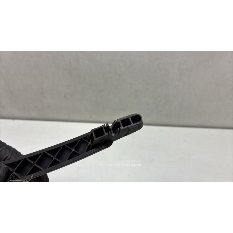 Bras essuie glace arriere RENAULT CLIO 3 Photo n°3