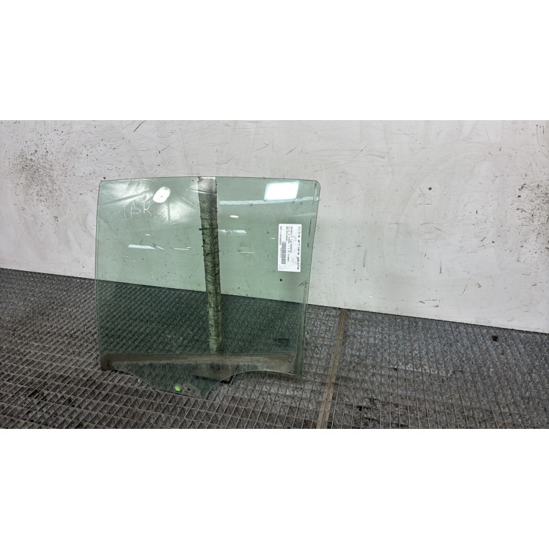 Vitre arriere gauche RENAULT CLIO 3 Photo n°3