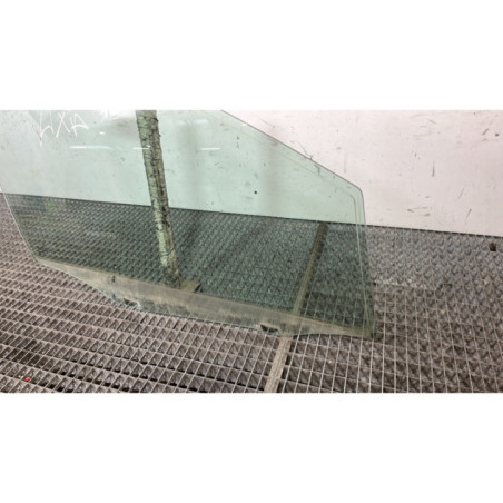 Vitre avant droit MERCEDES CLASSE B 245