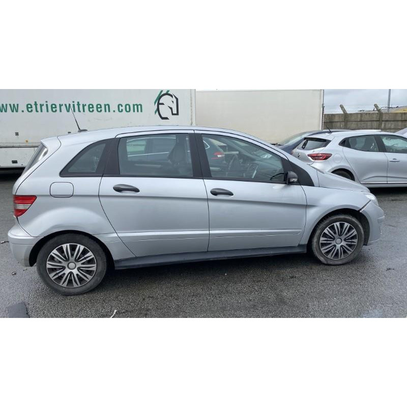 Vitre avant droit MERCEDES CLASSE B 245 Photo n°11