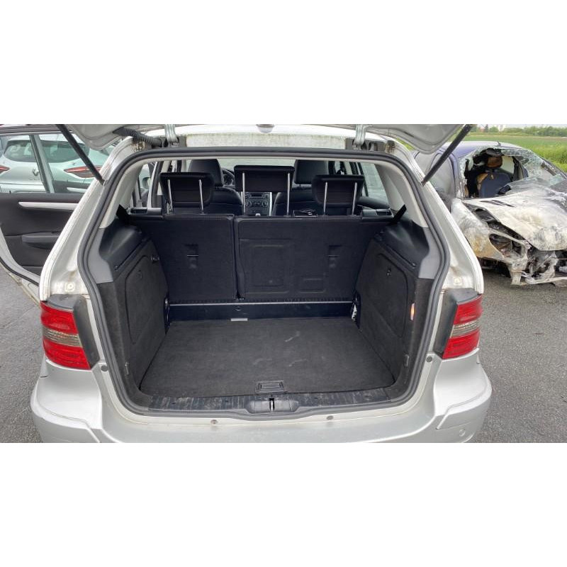 Vitre avant droit MERCEDES CLASSE B 245 Photo n°18