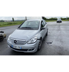 Vitre avant gauche MERCEDES CLASSE B 245