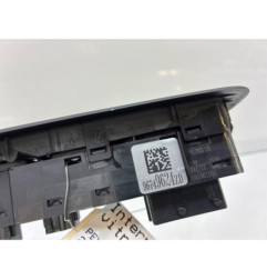 Interrupteur de leve vitre avant gauche PEUGEOT 208 1