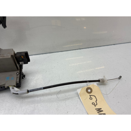Serrure arriere droit PEUGEOT 208 1