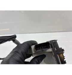 Serrure arriere droit PEUGEOT 208 1