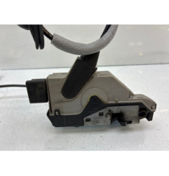 Serrure arriere droit PEUGEOT 208 1