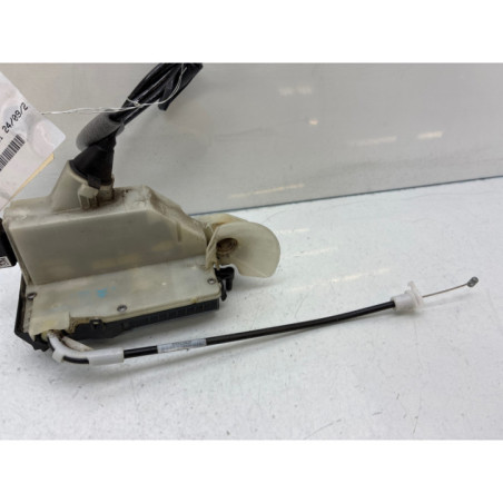 Serrure avant gauche PEUGEOT 208 1