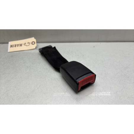 Attache ceinture arriere droit CITROEN SAXO Photo n°1