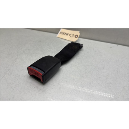 Attache ceinture arriere droit CITROEN SAXO