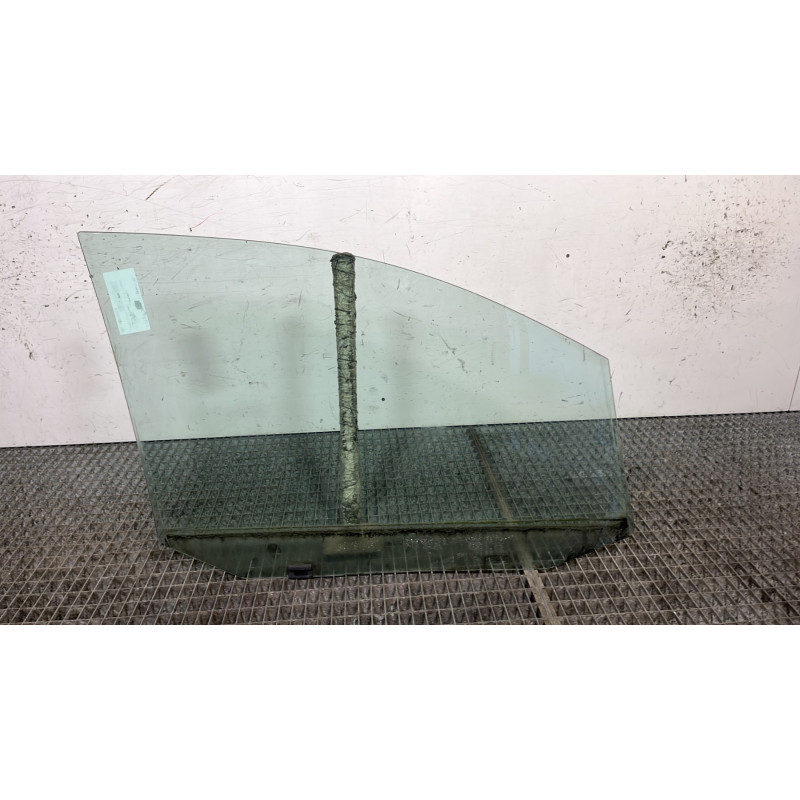 Vitre avant gauche VOLKSWAGEN TOURAN 1 Photo n°4