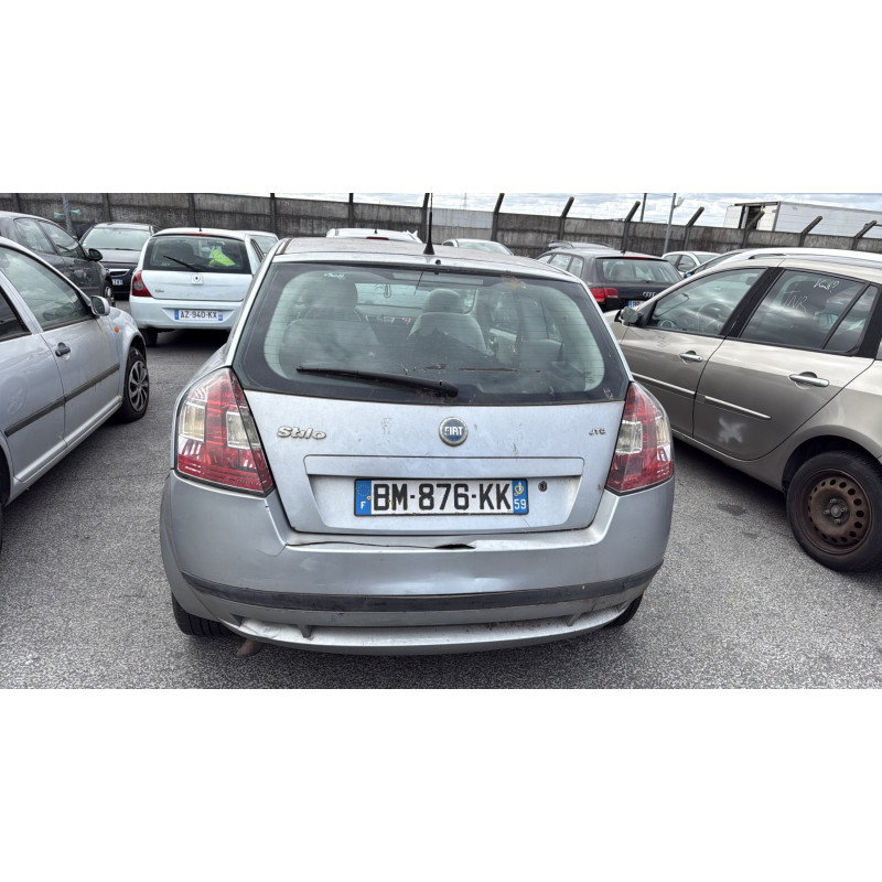 Feu arriere stop central FIAT STILO Photo n°8