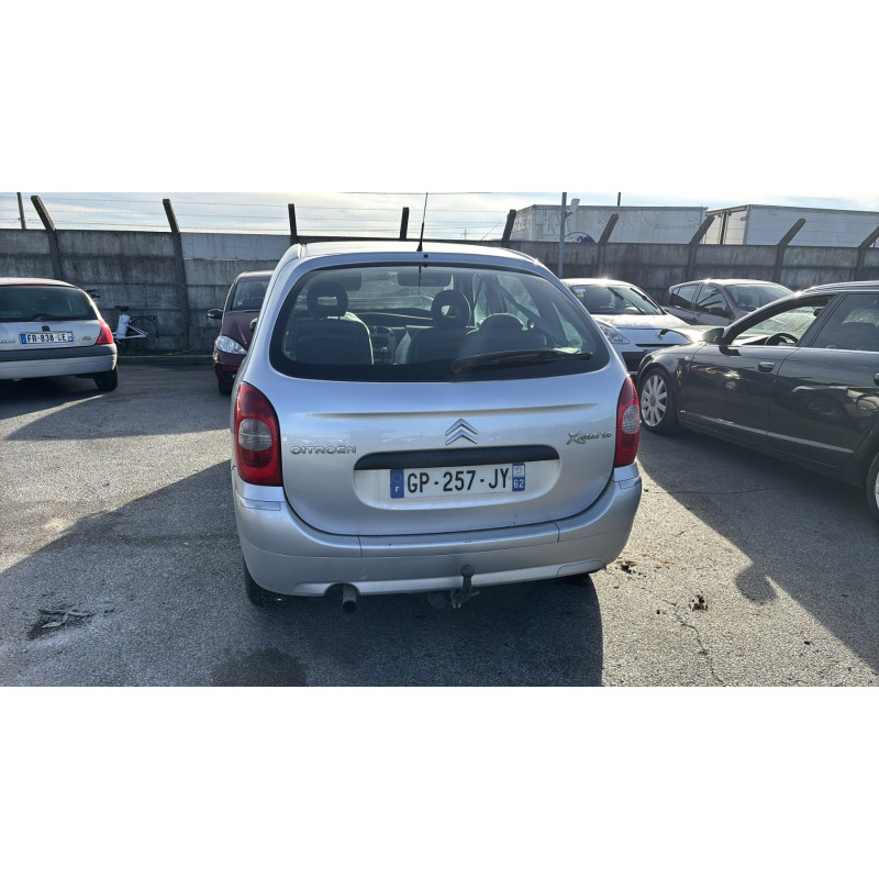 Feu arriere principal gauche (feux) CITROEN XSARA PICASSO Photo n°10