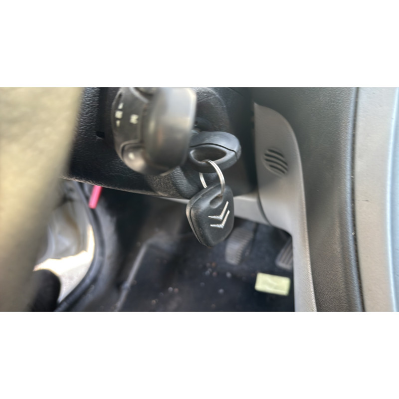 Feu arriere principal gauche (feux) CITROEN XSARA PICASSO Photo n°15