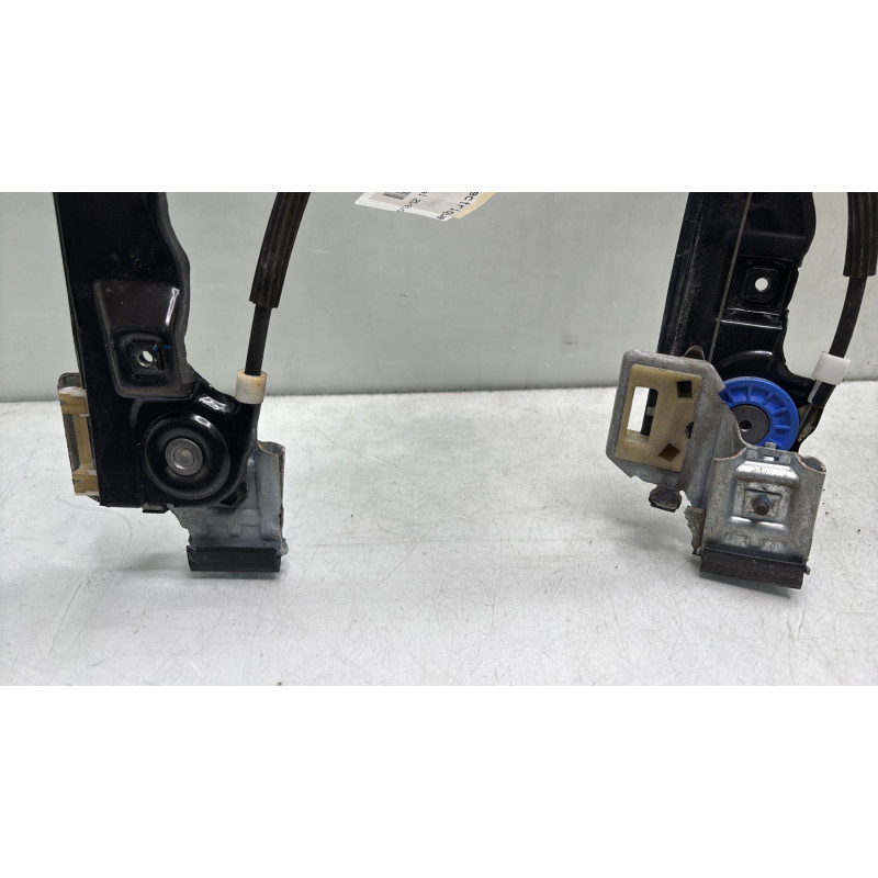 Leve vitre electrique avant droit SEAT ALTEA Photo n°6
