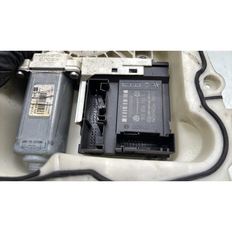 Leve vitre electrique avant droit SEAT ALTEA Photo n°10