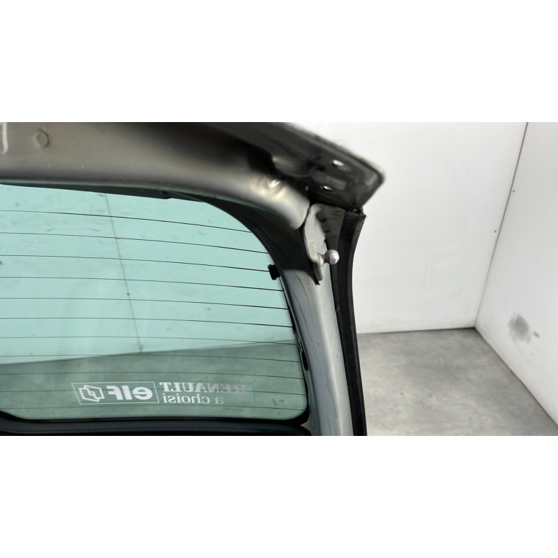 Malle/Hayon arriere RENAULT CLIO 2 Photo n°8