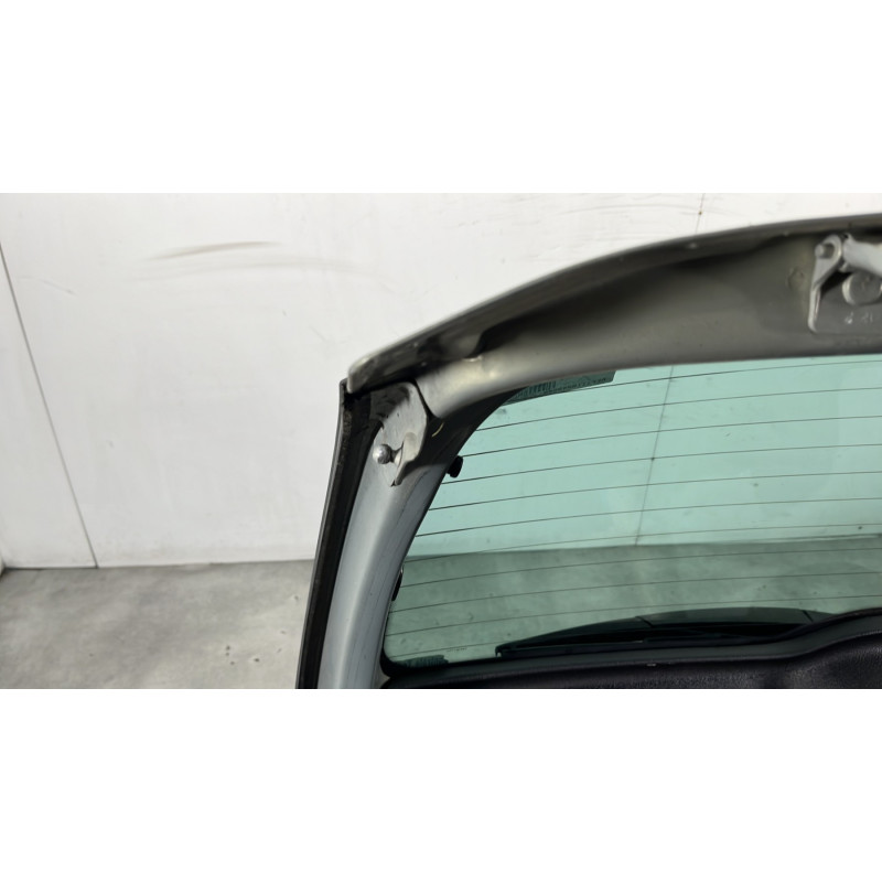 Malle/Hayon arriere RENAULT CLIO 2 Photo n°9