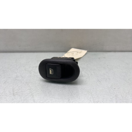 Interrupteur de leve vitre avant droit CITROEN C2 Photo n°1