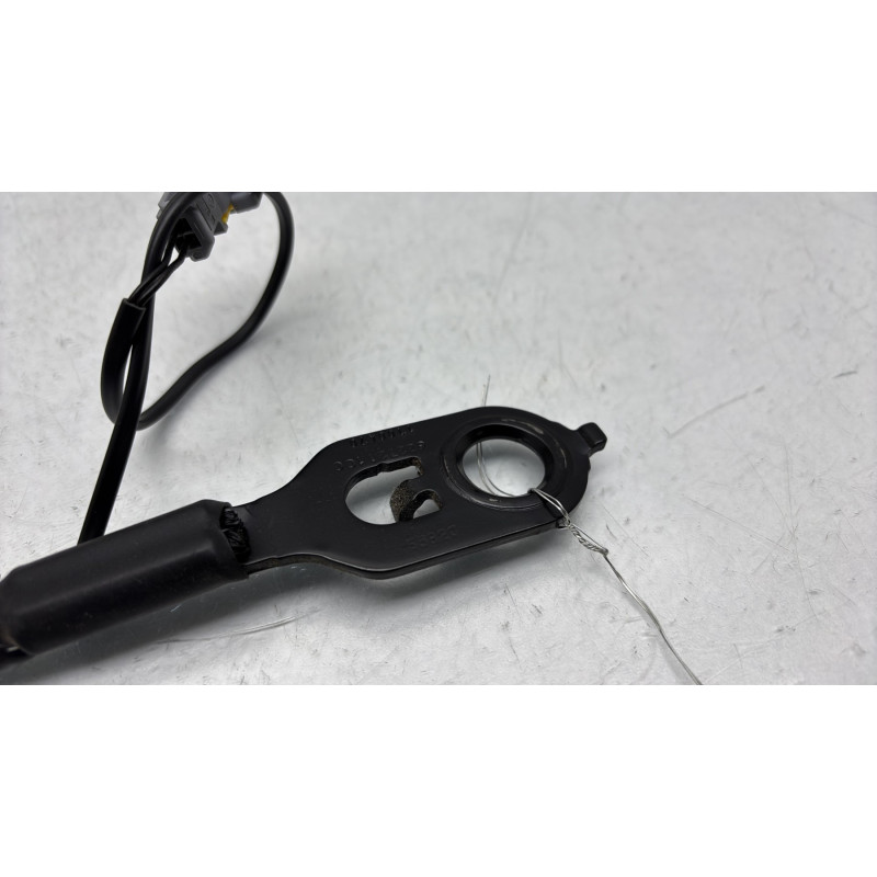 Attache ceinture avant gauche PEUGEOT 2008 1 Photo n°2