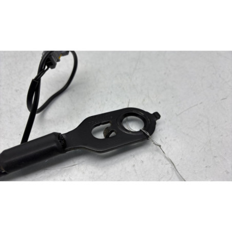 Attache ceinture avant gauche PEUGEOT 2008 1