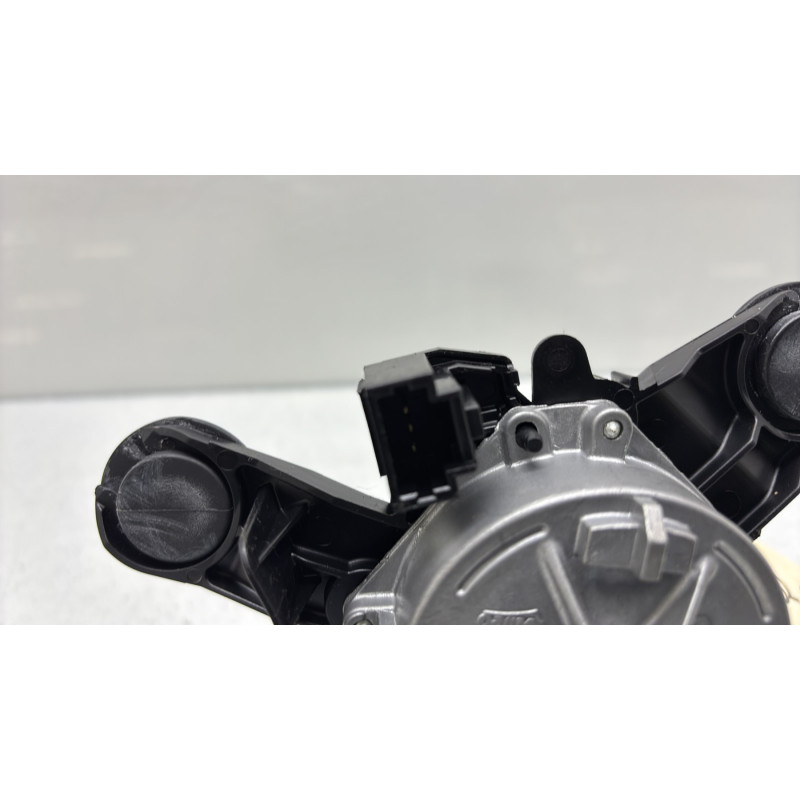 Moteur essuie glace arriere PEUGEOT 2008 1 Photo n°4