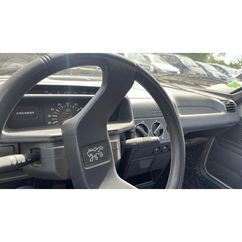Moteur essuie glace avant PEUGEOT 205 Photo n°9