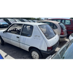 Moteur essuie glace avant PEUGEOT 205