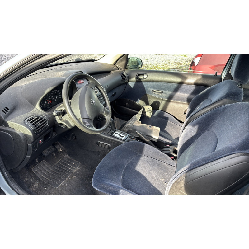Moteur PEUGEOT 206 Photo n°5