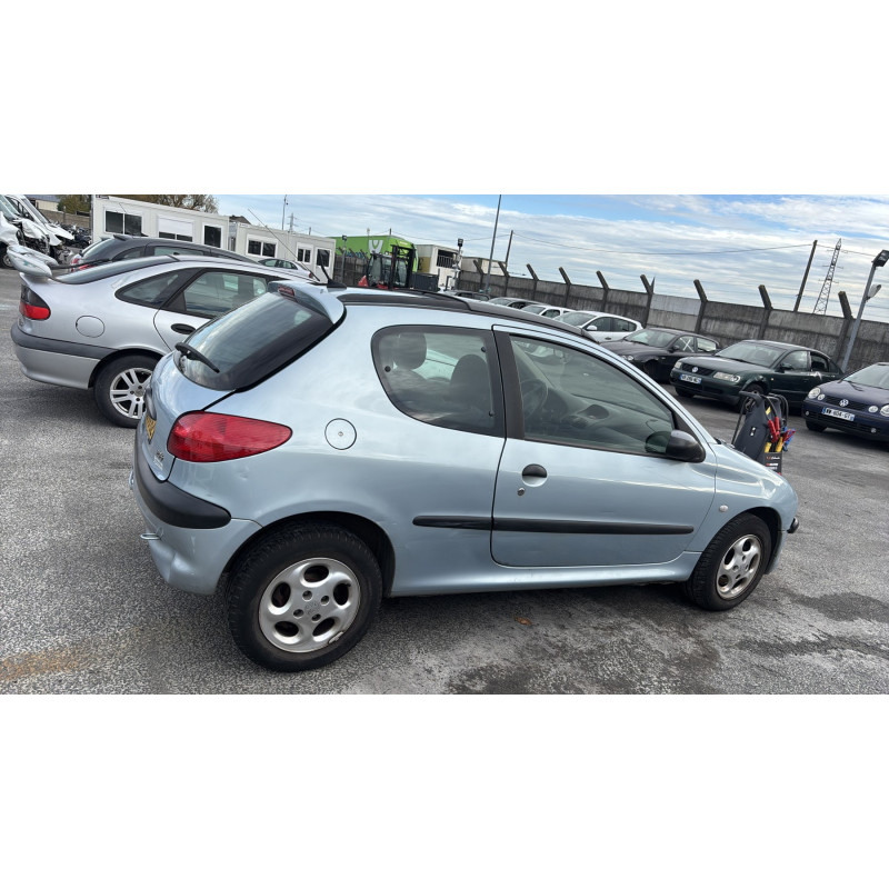 Moteur PEUGEOT 206 Photo n°16