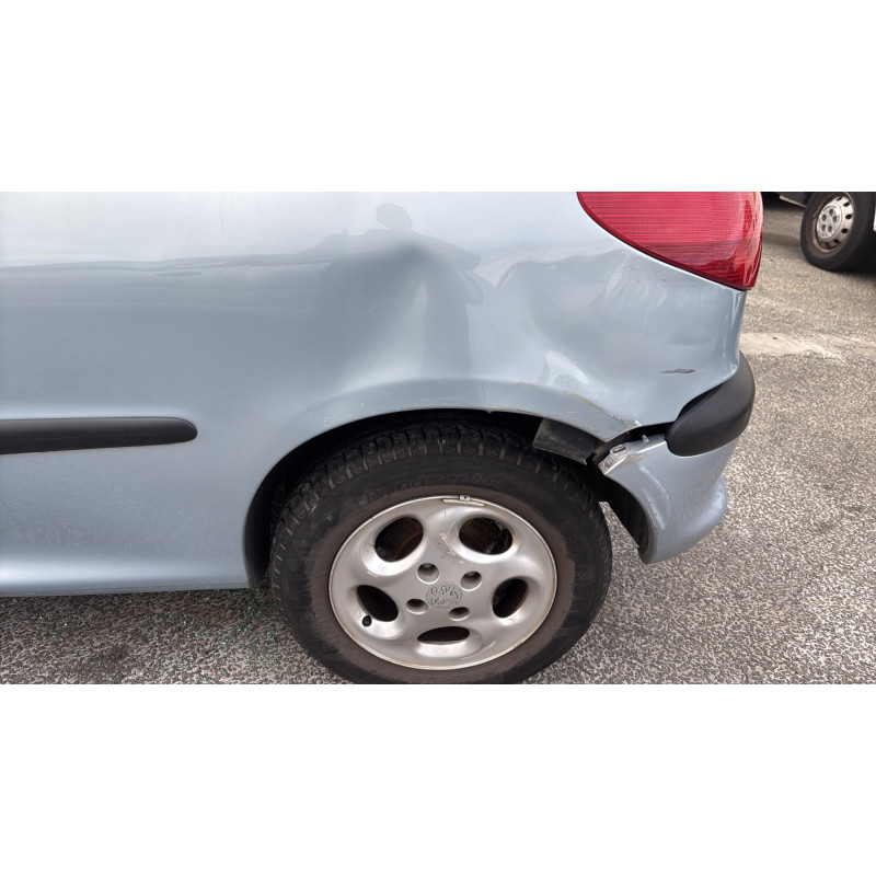 Moteur PEUGEOT 206 Photo n°19