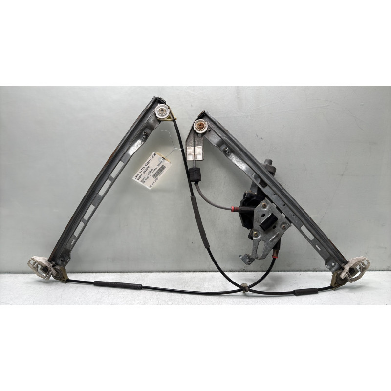 Leve vitre electrique avant gauche PEUGEOT 206 Photo n°1
