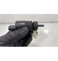 Pompe lave glace avant FORD KUGA 2
