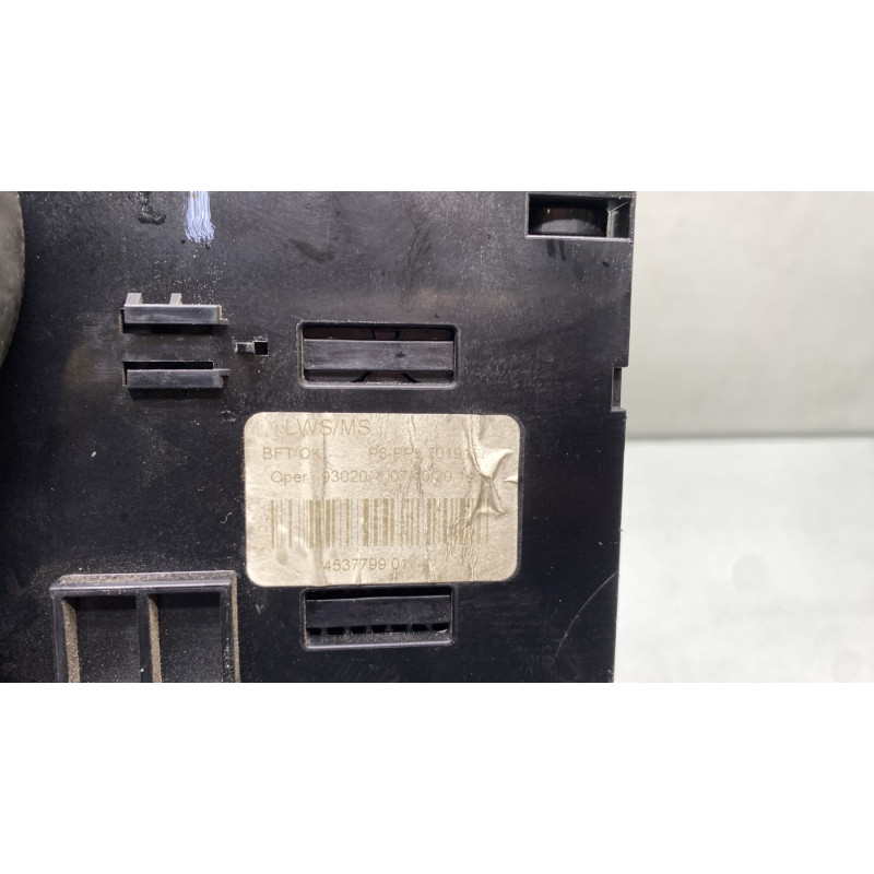 Porte fusible PEUGEOT 5008 2 Photo n°3