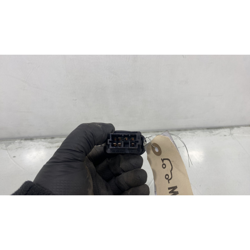 Interrupteur de leve vitre arriere droit PEUGEOT 406 Photo n°3