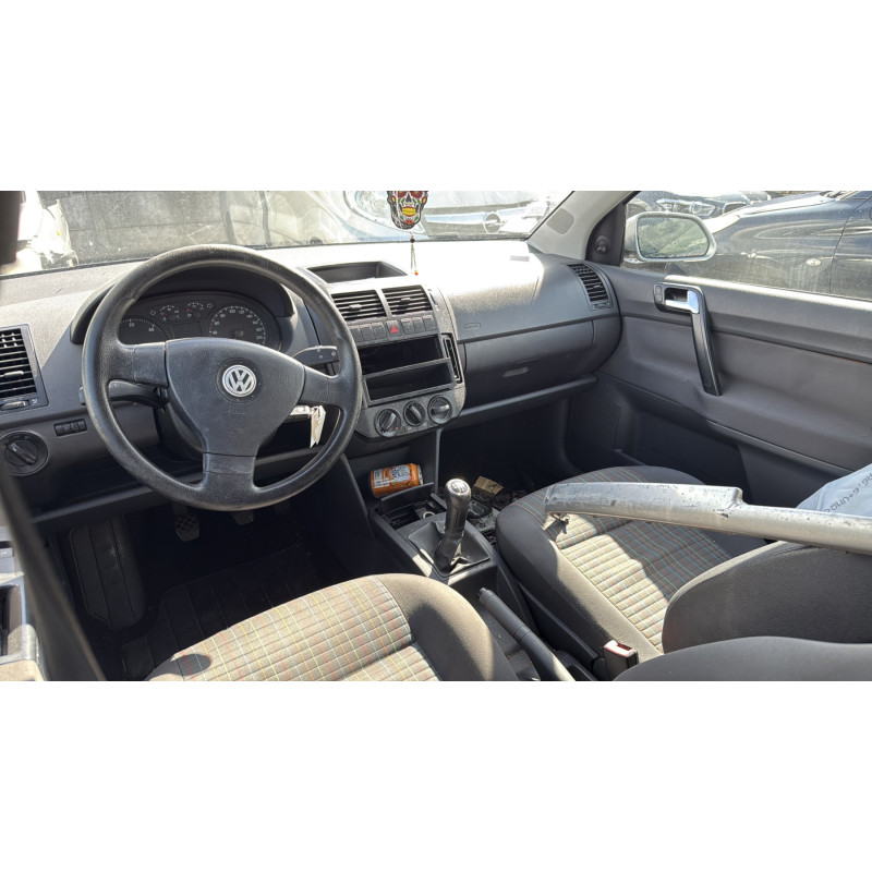 Serrure avant droit VOLKSWAGEN POLO 4 Photo n°15