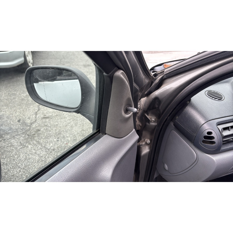 Moteur essuie glace arriere RENAULT CLIO 2 Photo n°12