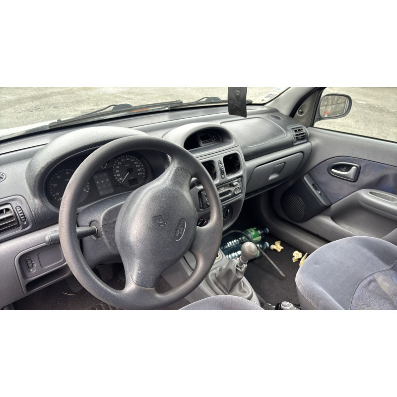 Moteur essuie glace arriere RENAULT CLIO 2 Photo n°16