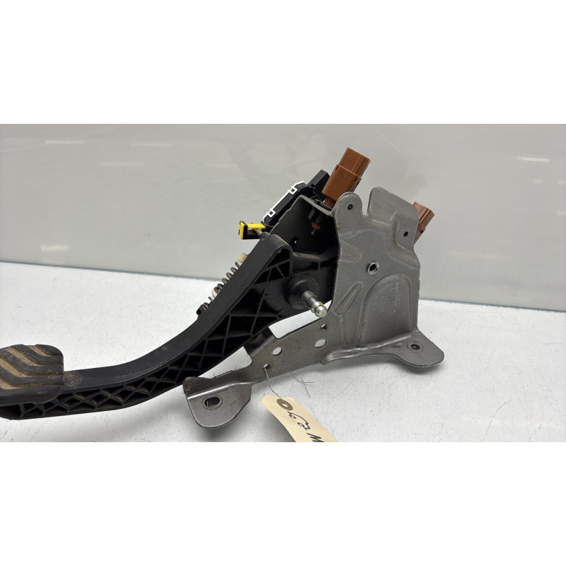 Pedale d'embrayage RENAULT KADJAR Photo n°3