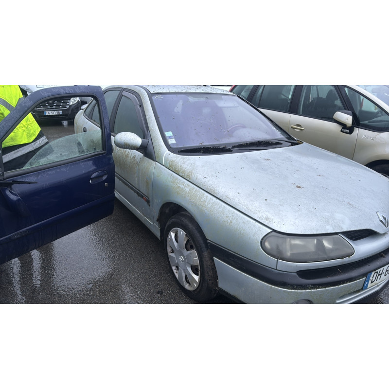 Malle/Hayon arriere RENAULT LAGUNA 1 Photo n°15