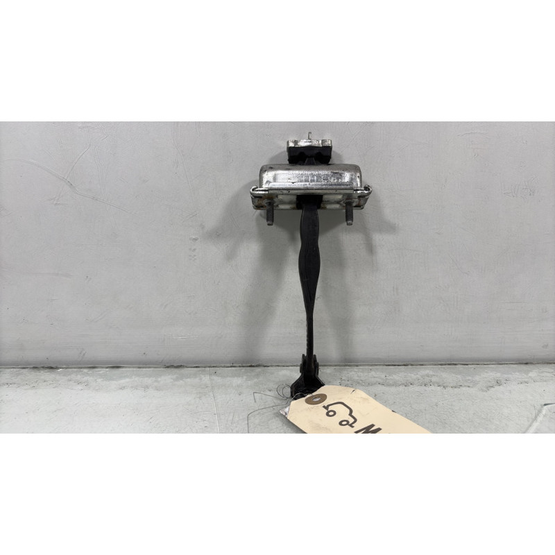 Arret de porte avant gauche FORD KUGA 2 Photo n°4