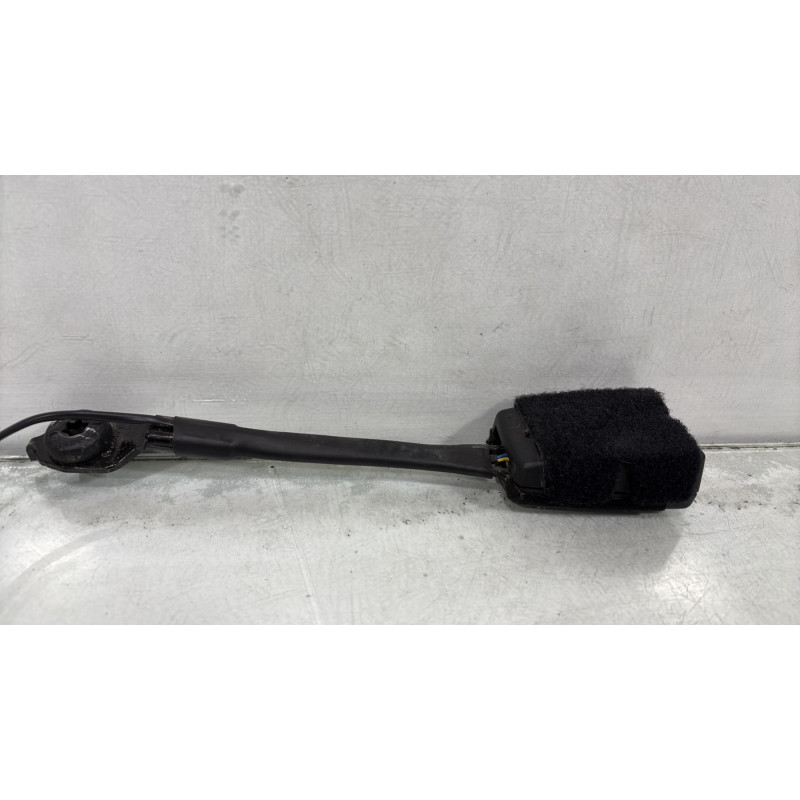 Attache ceinture avant gauche FORD KUGA 2 Photo n°3