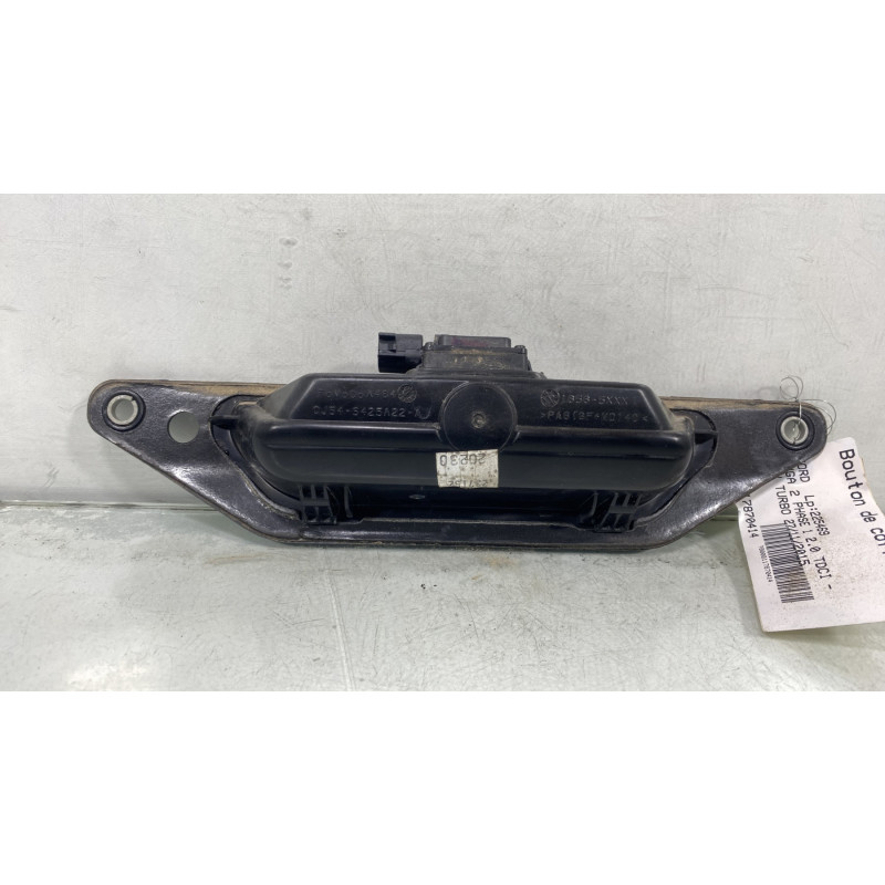 Bouton de coffre FORD KUGA 2 Photo n°4