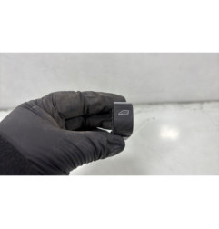 Interrupteur de leve vitre arriere droit FORD KUGA 2