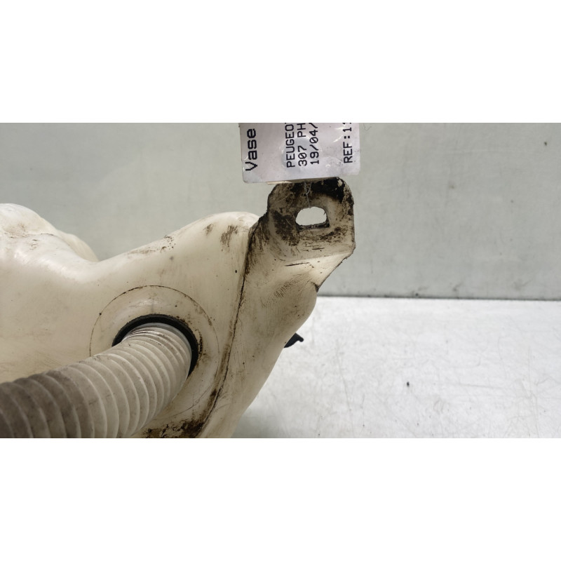 Vase de lave glace PEUGEOT 307 Photo n°2