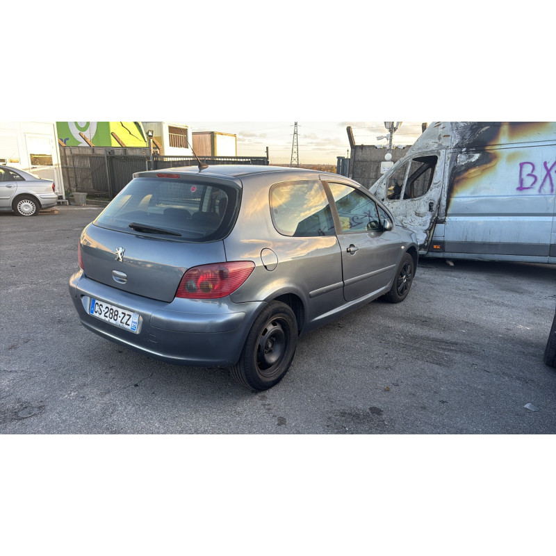 Vase de lave glace PEUGEOT 307 Photo n°8
