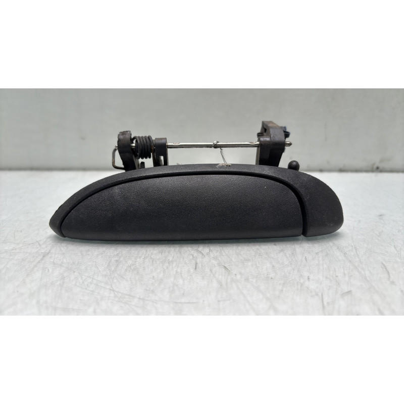 Poignee porte arriere gauche RENAULT CLIO 2 Photo n°1
