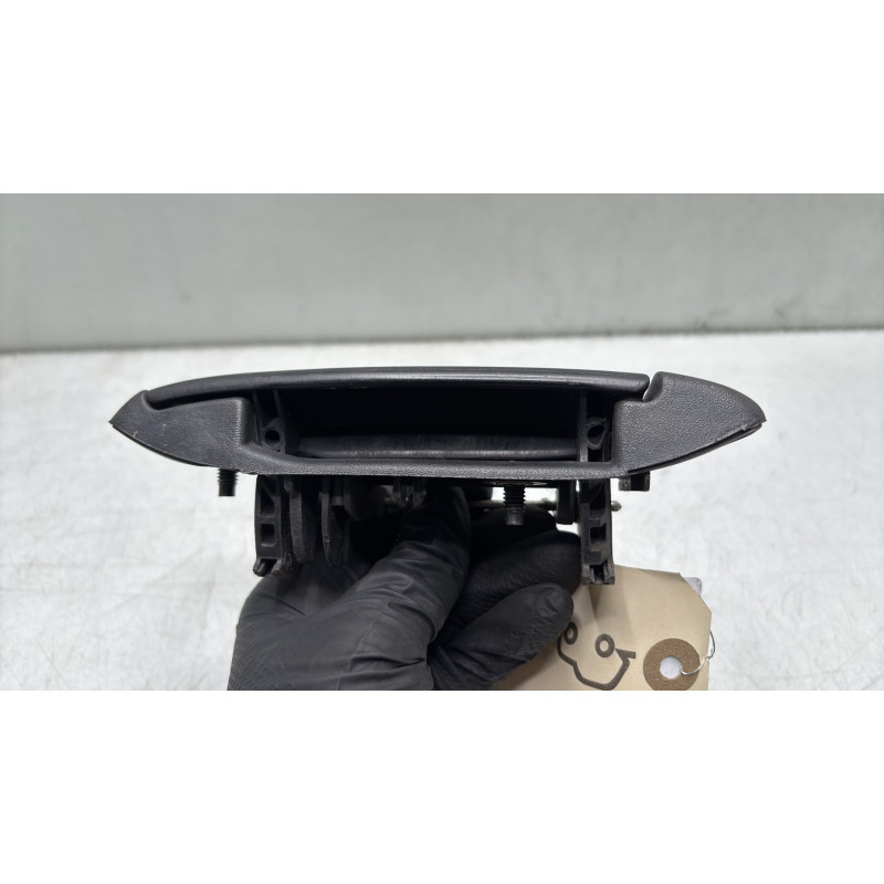 Poignee porte arriere gauche RENAULT CLIO 2 Photo n°2