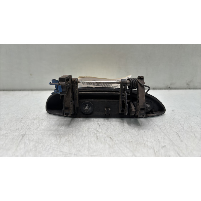 Poignee porte arriere gauche RENAULT CLIO 2 Photo n°3